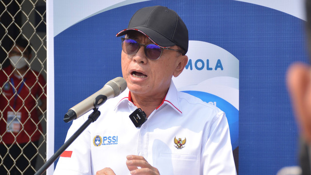 Ketua Umum (Ketum) PSSI, Mochamad Iriawan (Iwan Bule), di acara Pembukaan Mola Elite Pro Academy (EPA) U-16 dan U-18 2022 di Lapangan A Kompleks Stadion Gelora Bung Karno, Senayan, Jakarta, pada 15 Agustus 2022. Foto: Alif Zaky Assidiqi/kumparan
