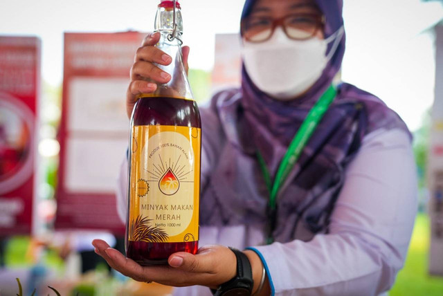 Tampilan Minyak Makan Merah. Foto: Kemenkop dan UKM