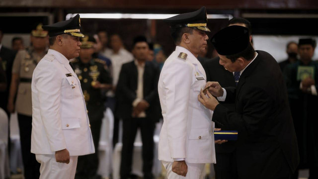 Pelantikan Pj Bupati Bireuen dan Pj Bupati Aceh Barat Daya. Foto: Abdul Hadi/acehkini