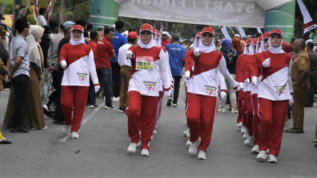 Sebanyak 83 tim pasukan baris berbaris turut memeriahkan Hari Ulang Tahun (HUT) Republik Indonesia (RI) ke-77 tahun tingkat Kabupaten Gorontalo. Foto: Dok istimewa
