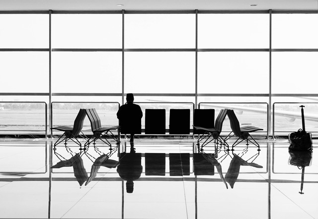 Daftar Lounge Bandara Soekarno-Hatta, Foto ini hanya ilustrasi dan bukan tempat sebenarnya. Sumber: Unsplash/Suganth