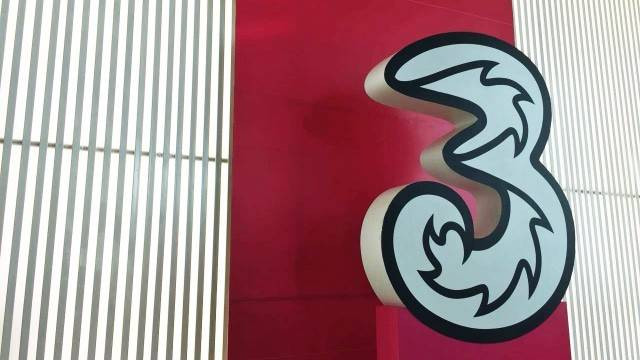 Ilustrasi pulsa darurat tri. Foto: Astrid Rahadiani Putri/Kumparan