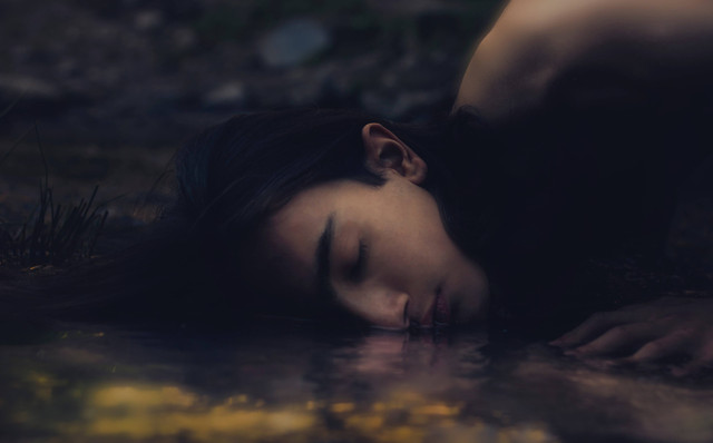 Ilustrasi 5 Pertanda Mimpi Hp Rusak yang Harus Diketahui. (Foto: Batuhan Dogan | Unsplash.com)