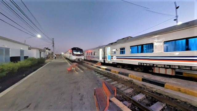 naik krl solo jogja berapa jam. sumber foto : google street view.