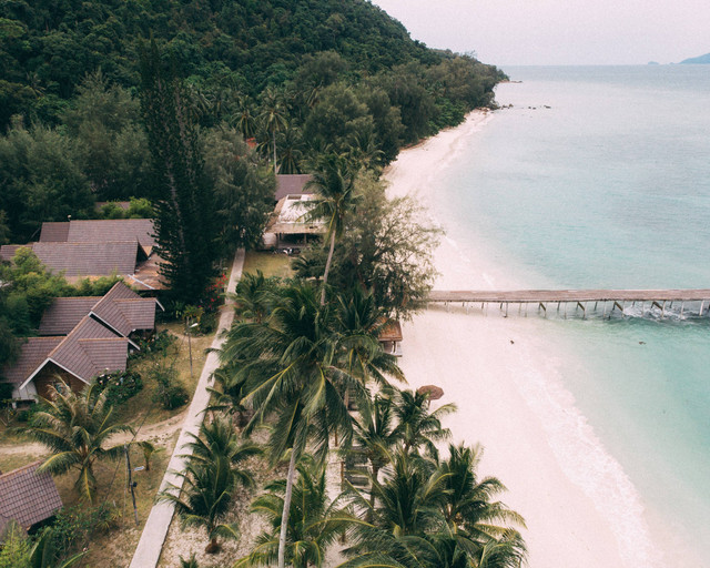 Pulau Besar Johor/ cara ke singapura dari johor bahru, Foto oleh Amir Azhad di Unsplash
