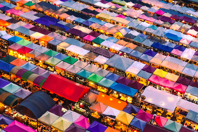 Rekomendasi Tempat Belanja Murah di Bangkok, Foto: Unsplash/Lisheng Chang