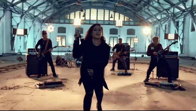 Grup musik Cokelat kembali tampil dengan formasi awal usai Kikan dan Ervin kembali. Foto: Instagram/@cokelat_band