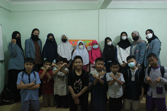 Kegiatan Bersama Anak Sekolah Dasar. Foto: Tiara Faza