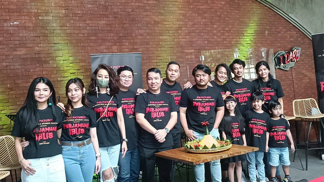 Konferensi Pers Film Perjamuan Iblis, Kalibata, Jakarta Selatan, Kamis (18/8).
 Foto: Giovanni/kumparan