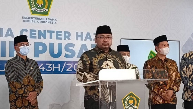 Menteri Agama RI, Yaqut Cholil Qoumas dalam konferensi pers Closing Statemen Operasional Penyelenggaraan Ibadah Haji 2022 di Gedung Media Centre, Asrama Haji Pondok Gede, Jakarta, Kamis (18/8/2022). Foto: Zamachsyari/kumparan