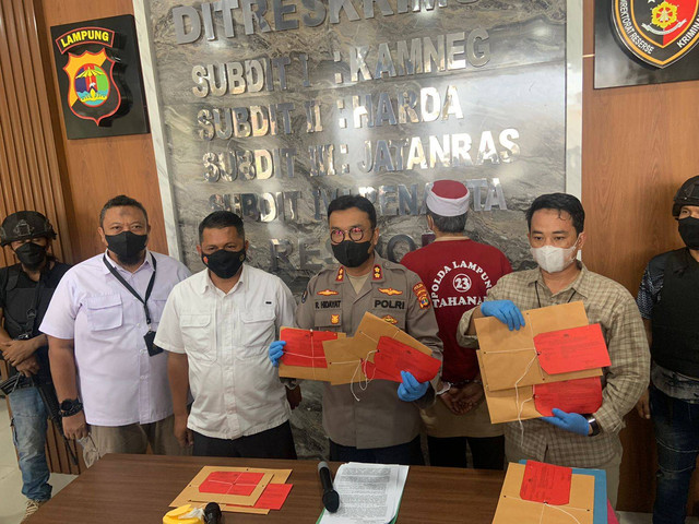 Konferensi pers penimbunan berkas kasus ke Kejaksaan Tinggi Lampung. | Foto: Humas Polda Lampung