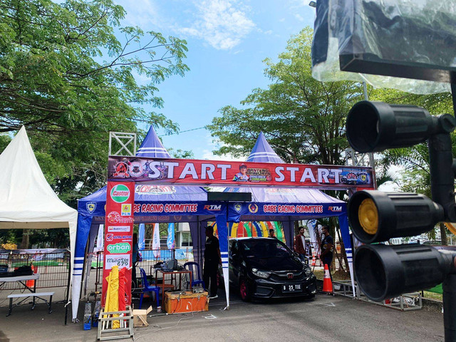 Persiapan kejuaraan drag race di Jakabaring, Palembang. Foto: Istimewa