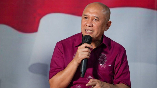 Menteri Koperasi dan UKM Teten Masduki di acara Gebyar Wayang Kulit Paguyuban Pedagang Mie dan Bakso (Papmiso). Foto: Kemenkop UKM