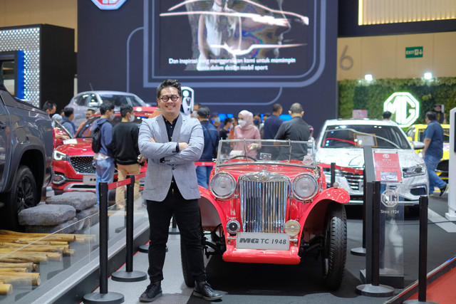 Kiprah cemerlang Morris Garage di industri otomotif tanah air tak lepas dari sosok sang suksesor Arief Syarifudin selaku Marketing dan PR Director MG Motor Indonesia. Foto: dok. MG Motor Indonesia