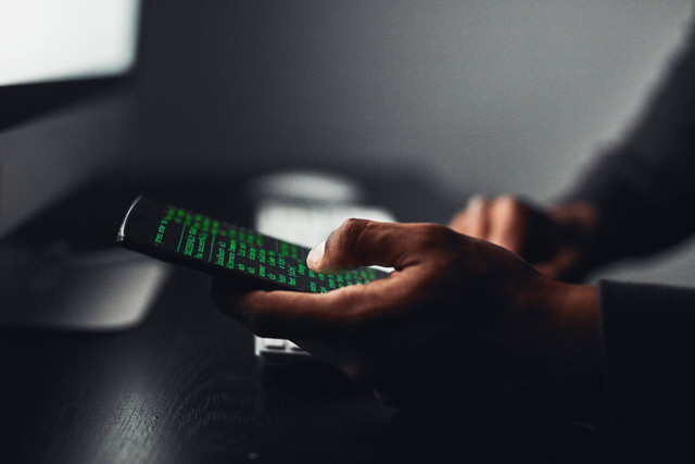 Ilustrasi hacker. Foto: Shutterstock