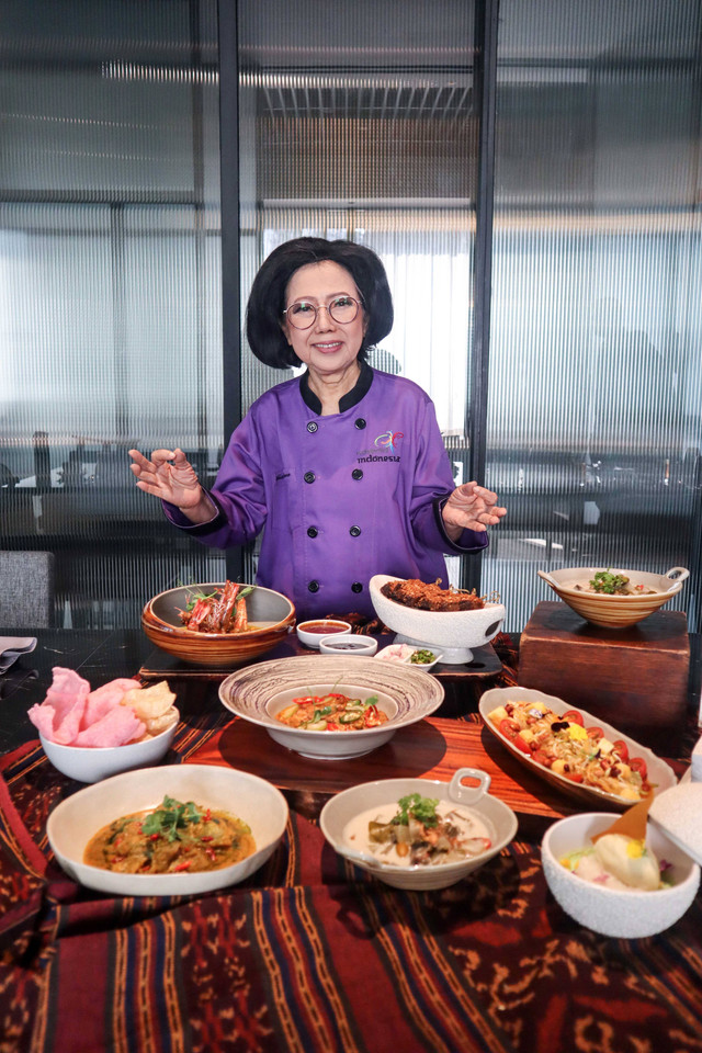 (F-Jak) 1945 Restaurant, Fairmont Jakarta, Nostalgic Rijsttafel by Sisca Soewitomo Foto: Dok.Fairmont