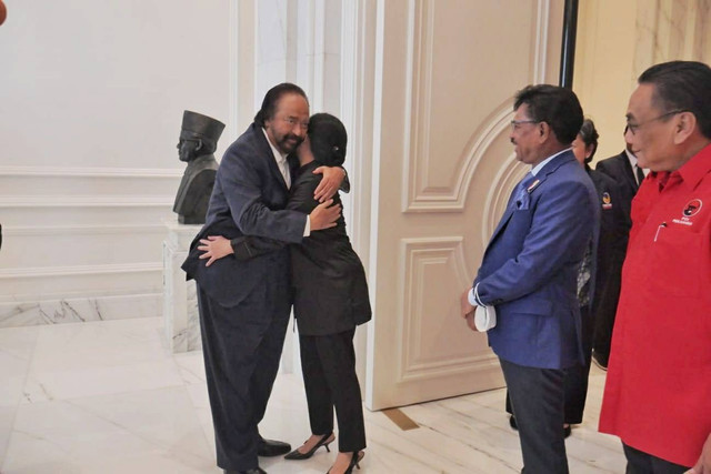 Ketua DPP PDI Perjuangan Bidang Pemberdayaan Perempuan dan Masyarakat, Puan Maharani menemui Ketua Umum Partai Nasional Demokrat Surya Paloh. Foto: Dok. Media Center DPP NasDem