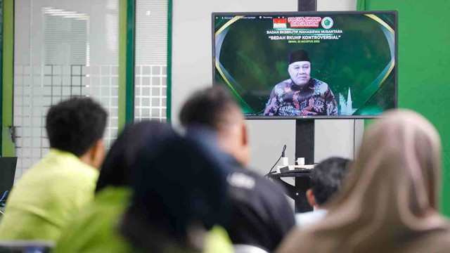 Aliansi BEM Nusantara menggelar bedah Rancangan Undang-undang Kitab Hukum Pidana (RKUHP) dalam Focus Group Discussion (FGD) di Universitas Azzahra, Jakarta, Senin (22/8/22). Foto: Dok. Istimewa