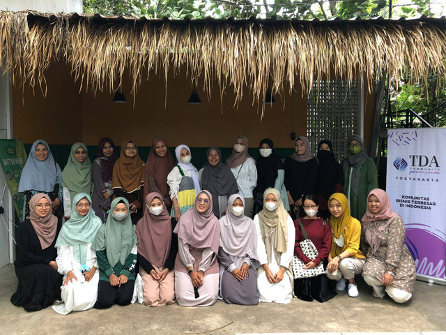 TDA Perempuan Yogyakarta usai sharing bisnis. dok