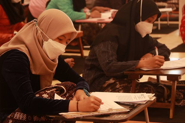 Peserta lomba Bahasa dan Sastra Jawa yang digelar Dinas Kebudayaan (Kundha Kabudayan) Kota Yogyakarta. Foto: istimewa.