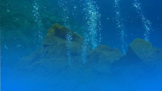 Ilustrasi gunung api bawah laut. Foto: Twitter/@pvmbg_