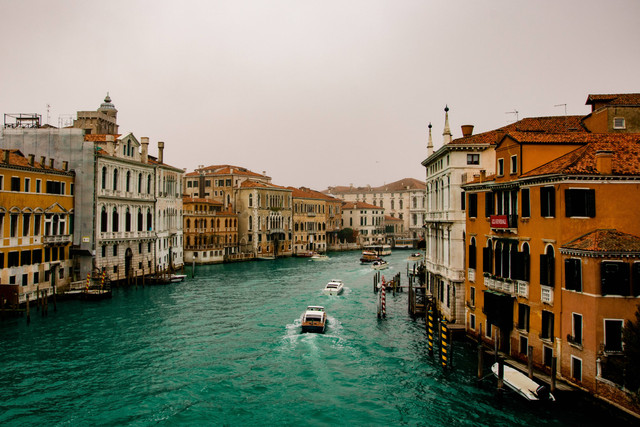 Tempat Romantis di Italia, Foto: Unsplash/LudovicoLovisetto