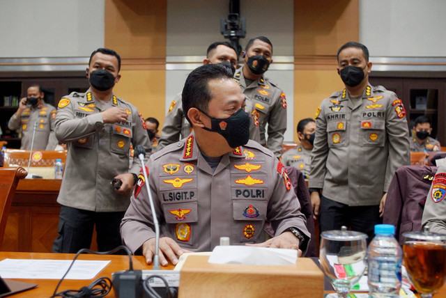 Kapolri Jenderal Listyo Sigit Prabowo saat bersiap untuk rapat bersama Komisi III DPR RI, di Gedung DPR, Jakarta, Rabu (24/8/2022). Foto: Jamal Ramadhan/kumparan