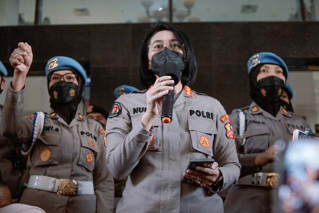 Kabagpenum Divhumas Polri Nurul Azizah menyampaikan terkait saksi dalam sidang kode etik Ferdy Sambo di Gedung TNCC Polri, Jakarta, Kamis (25/8/2022). Foto: Jamal Ramadhan/kumparan