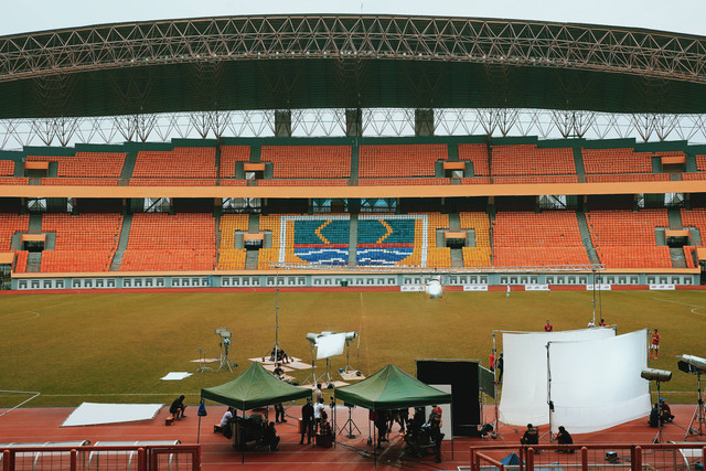 Rute ke Stadion Patriot Naik Kereta Api dari Jakarta/Foto hanya ilustrasi  dan bukan tempat aslinya. Sumber: Unsplash/Rendy Novantino