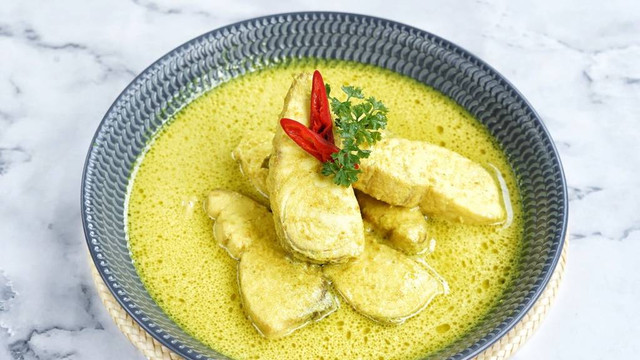 Ilustrasi Ikan Patin Bumbu Kuning. Foto: Shutterstock