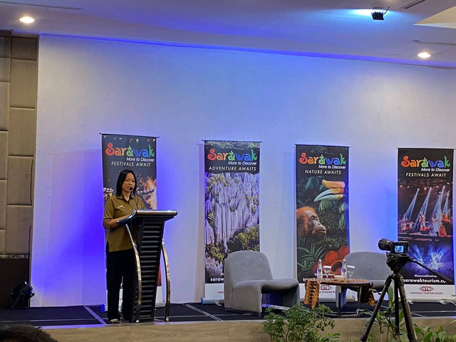 Sarawak Tourism Board saat menemui para agen perjalanan di Pontianak, untuk mempromosikan wisata medis di Sarawak. Foto: Teri/Hi!Pontianak