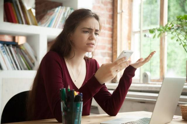 Ilustrasi ditelepon nomor tak dikenal. Foto: Shutterstock