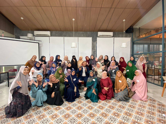 Para peserta Workshop dan pembicara serta pengurus TDA Perempuan Tangerang Raya. dok