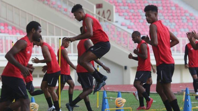 Skuad Persipura Jayapura, ketika latihan di Stadion Lukas Enembe. (Foto: MO Persipura Jayapura)