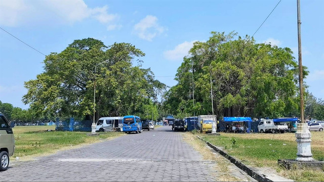 Alun-alun Utara Keraton Solo menjadi lokasi penyelenggaraan Sekaten 2022. FOTO: Fernando Fitusia