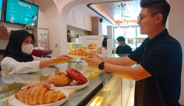 Penasaran Kue dan Roti Paduan Resep Perancis-Korsel di Surabaya? Yuk ke Sini!