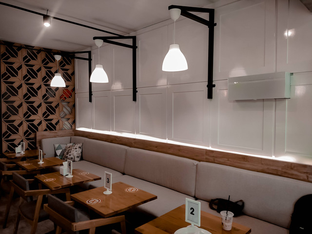 Tempat Nongkrong Malam di Lembang, Foto/Unsplash/Ishaq Robin