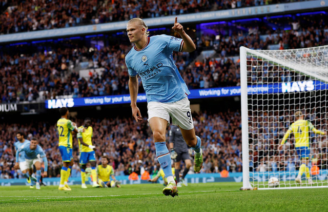 Selebrasi pemain Manchester City Erling Braut Haaland mencetak gol kedua mereka saat pertandingan Liga Premier Stadion Etihad, Manchester, Inggris. Foto: Jason Cairnduff/Reuters
