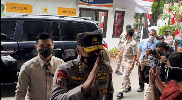 Irwasum Polri Komjen Agung Budi Maryoto di Kantor Komnas HAM, Kamis (1/9/2022). Foto: Haya Syahira/kumparan