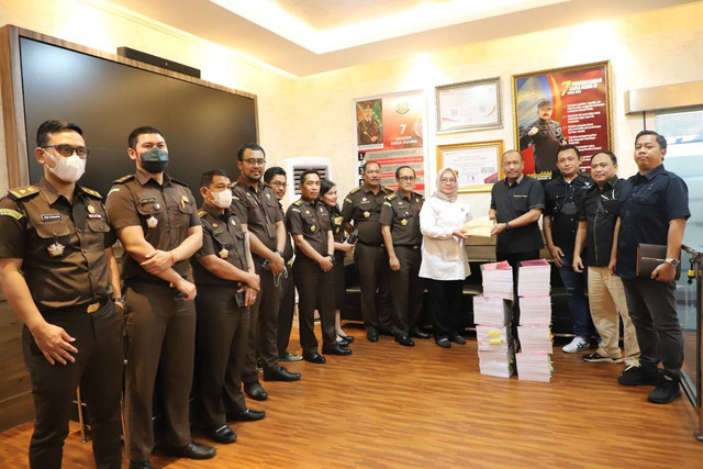 Berkas perkara Ferdy Sambo dkk resmi dikembalikan ke penyidik Bareskrim Polri.  Foto: Kejagung