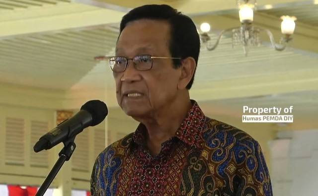 Gubernur DIY, Sultan HB X saat Sapa Aruh Peringatan Satu Dasawarsa Undang-Undang Keistimewaan DIY di Kepatihan, Rabu (31/8). Foto: Humas Pemda DIY