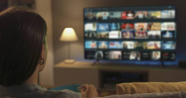 Cara Menggunakan Netflix di TV untuk Menonton Film, Foto: Unsplash.