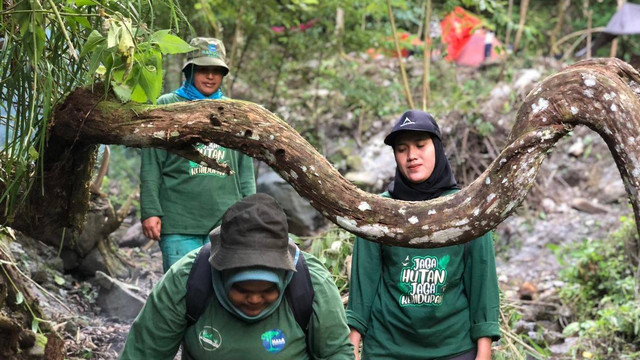 Ranger perempuan di Bener Meriah, Aceh. Foto: Siti Aisyah/acehkini
