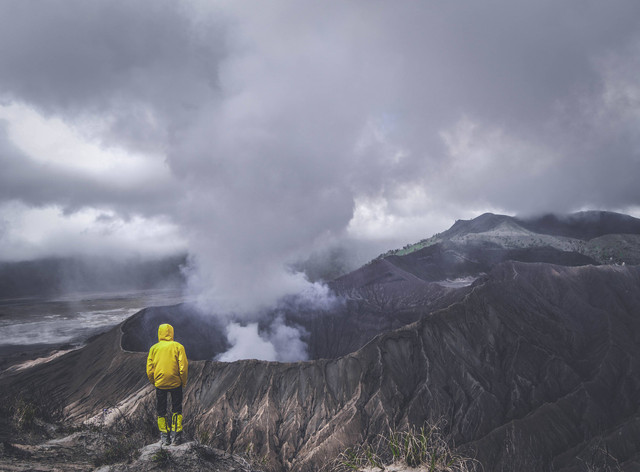 Waktu terbaik mendaki Gunung Semeru, foto unplash, Nurhadi Cahyono
