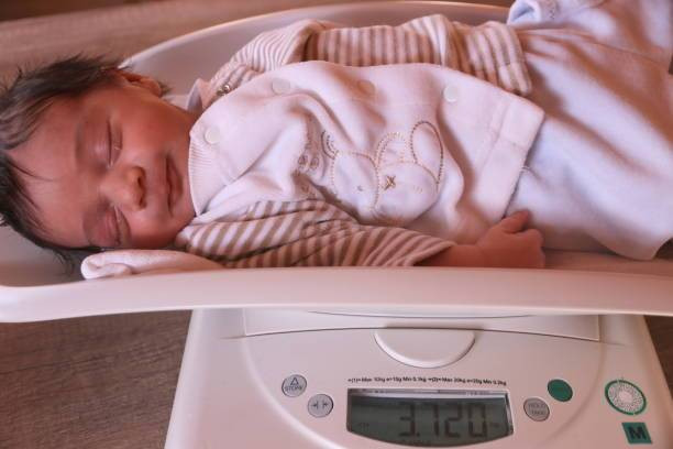 Ilustrasi berat badan ideal bayi perempuan 0-12 bulan (Sumber: Pexels)