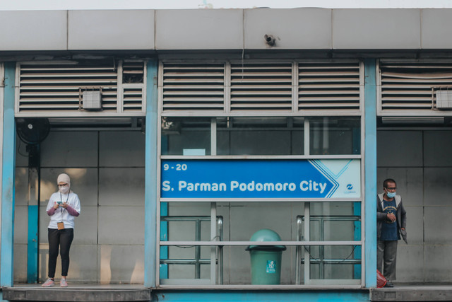  Rute Busway ke UPN Veteran Jakarta. Sumber: Unsplash/Andri Aprianto