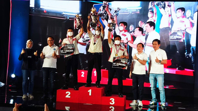 Juara National Best People Contest Auto2000 2022. Foto: Aditya Pratama Niagara/kumparan