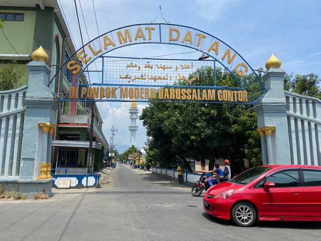 Suasana di depan Pondok Pesantren Gontor Ponorogo  Foto: Dok. Istimewa