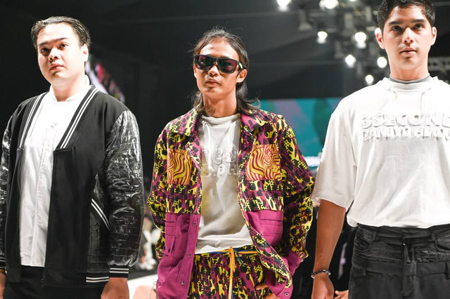 Jadi Sensasi, Ini Gaya Bonge Bersanding dengan Al Ghazali di Fashion Show JF3. Foto: JF3