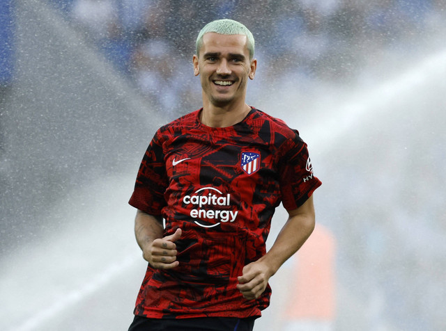 Antoine Griezmann tengah latihan saat membela Atletico Madrid di musim 2022/23 Foto: Vincent West/REUTERS